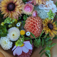 Load image into Gallery viewer, Seasonal Hand-tied Bouquet