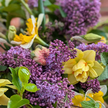 Load image into Gallery viewer, Seasonal Hand-tied Bouquet