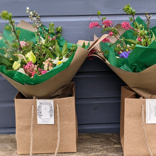 Load image into Gallery viewer, Seasonal Hand-tied Bouquet