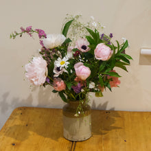 Load image into Gallery viewer, Seasonal Hand-tied Bouquet
